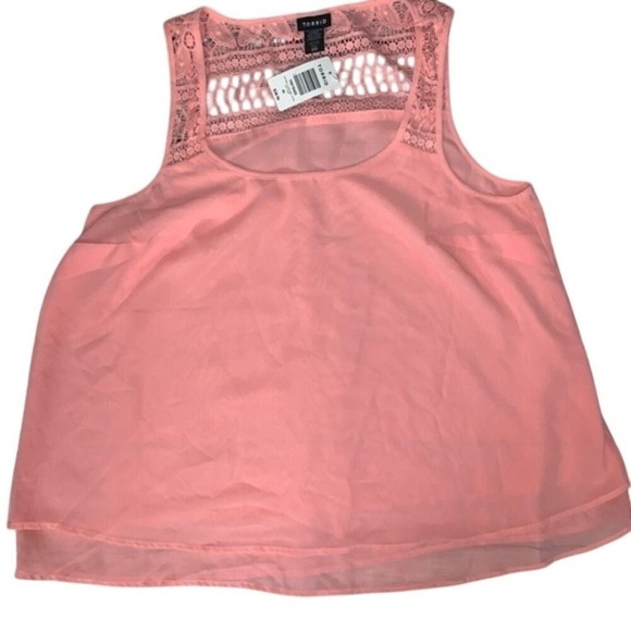 ✨Torrid Coral Tank Top Crochet Detail Sleeveless Layered Casual Blouse Size 00 - Picture 3 of 5